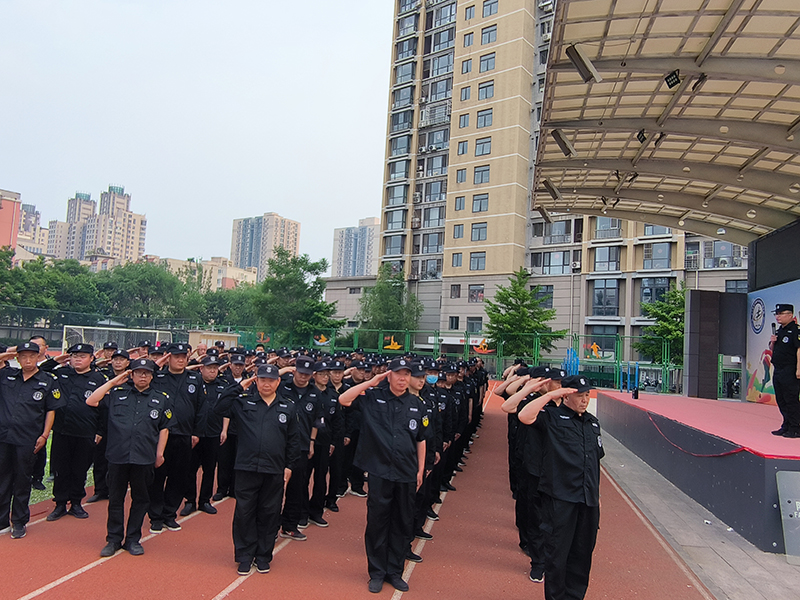 金宇洲保安公司召开“2024年校园保安培训大会”(图5) 微信图片_20240506110932.jpg